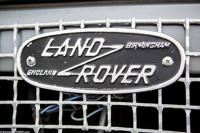 Xe dia hinh Land Rover lap banh xich xe tang &quot;sieu hot&quot;-Hinh-6